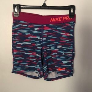 Kids NIKE PRO shorts size XL